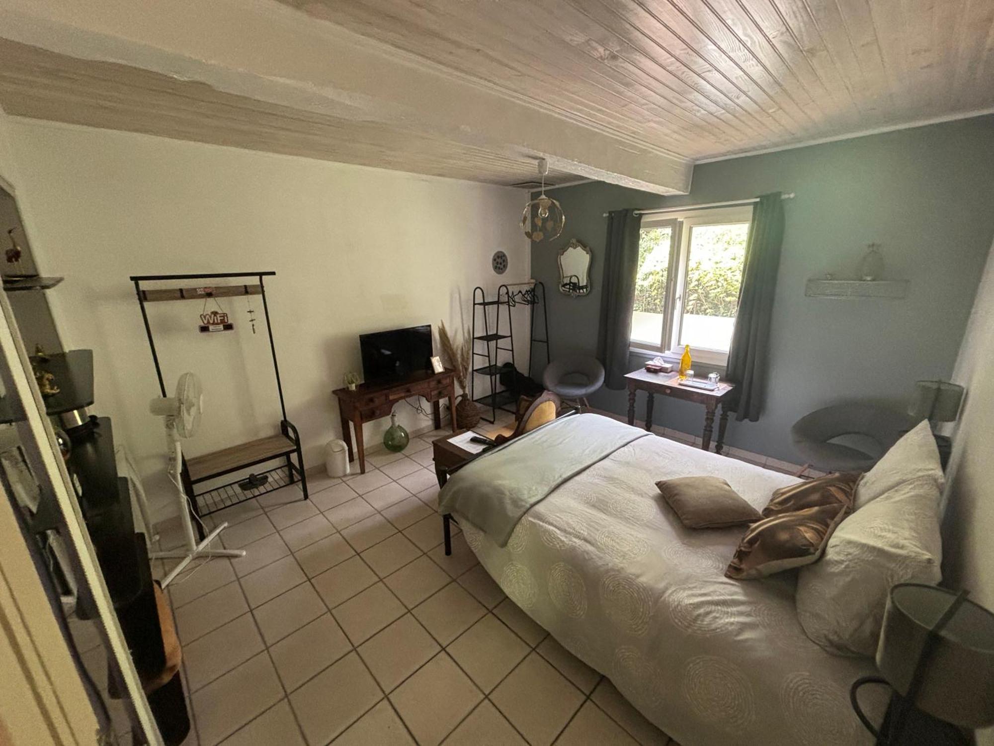 Bed and Breakfast Domaine Pierrot à Laujuzan Extérieur photo
